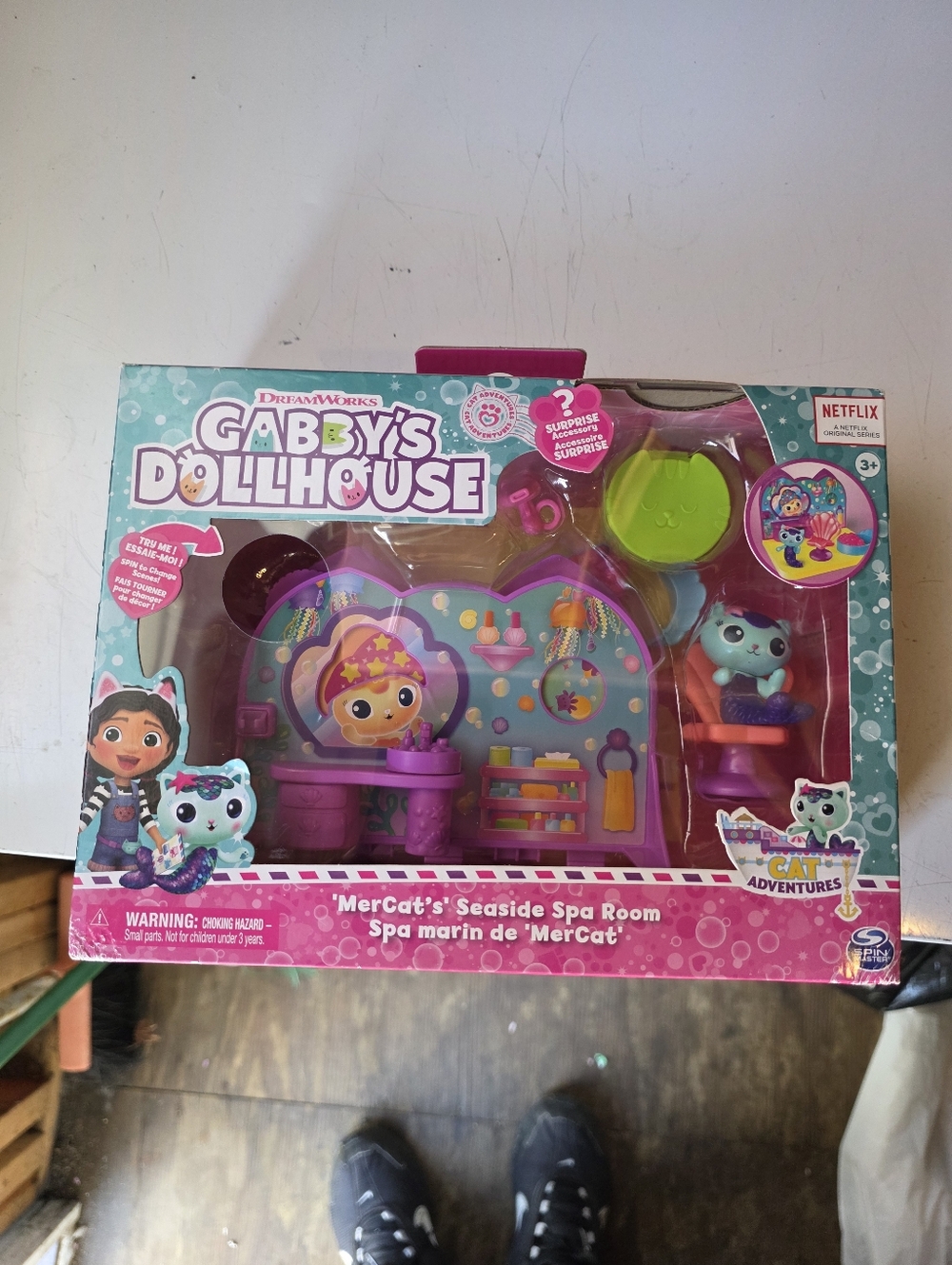 Gabby's Dollhouse Mercat's Seaside Spa Room Playset with Surprise Accessory